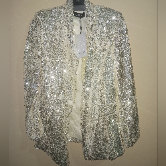 AKIRA Sequin Blazer - Picture 2 of 7
